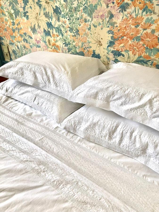 L'Hotel De Herce Chambre D'Hote Mayenne Eksteriør billede
