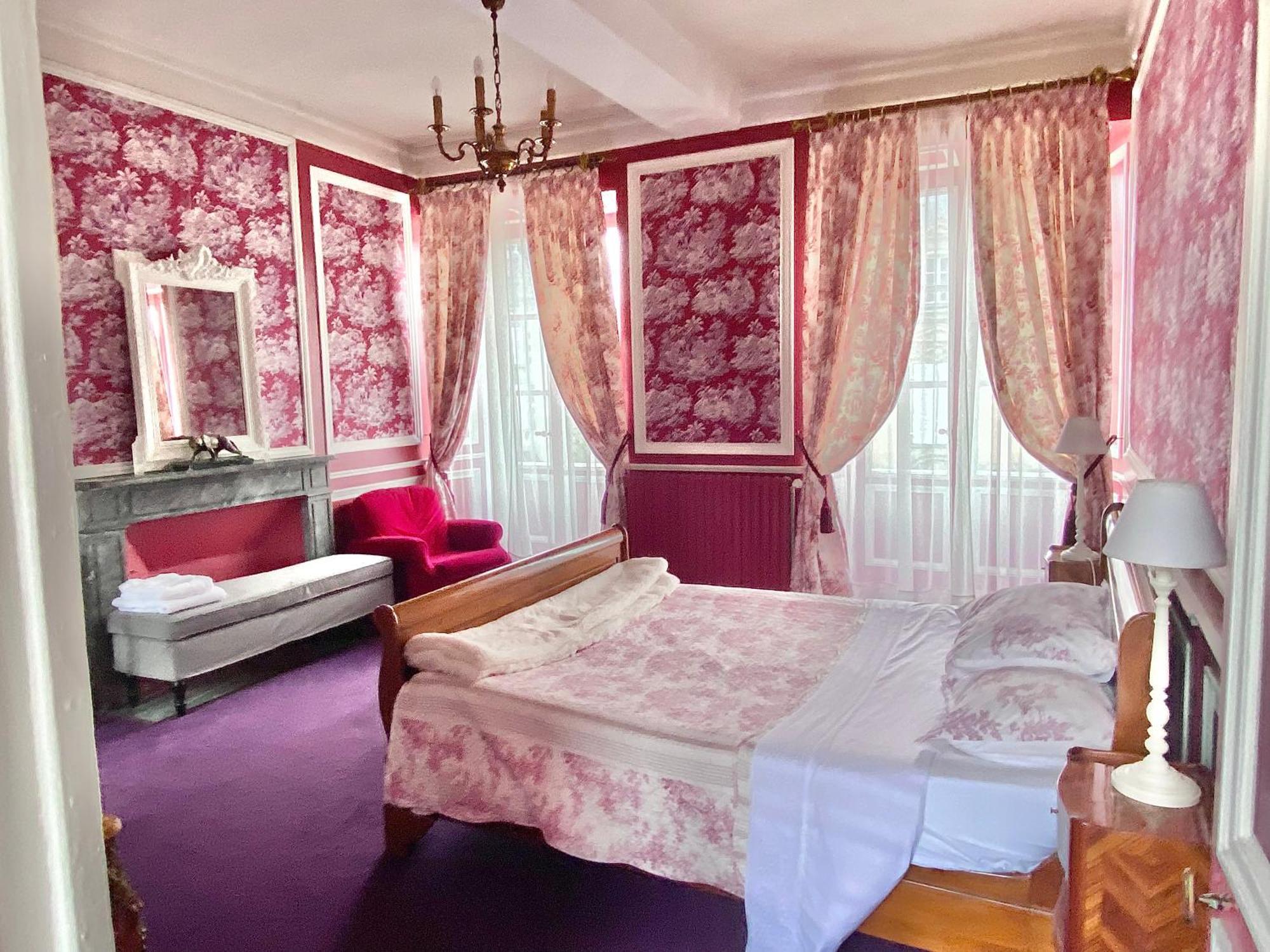 L'Hotel De Herce Chambre D'Hote Mayenne Eksteriør billede