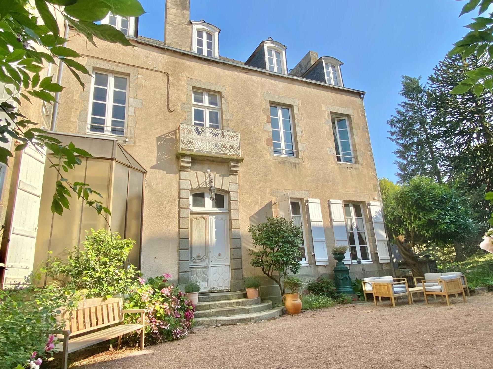 L'Hotel De Herce Chambre D'Hote Mayenne Eksteriør billede